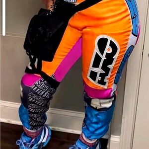 I lost some weight & they don’t fit